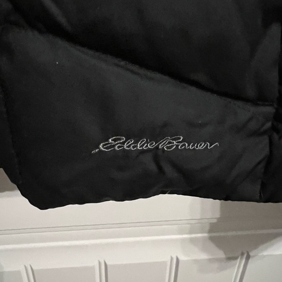 #3332. Eddie Bauer Women's Black Down Filled Quilted Puffer Coat. Size XXL - Picture 10 of 12